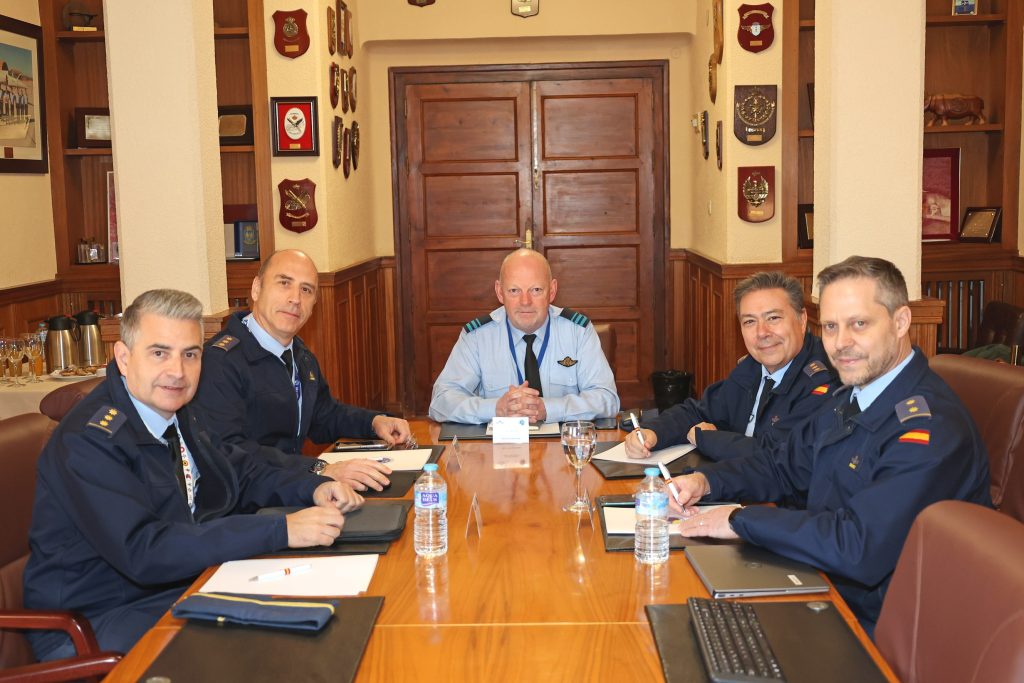 THE DEPUTY DIRECTOR OF THE EUROPEAN AIR GROUP(EAG) VISITS TLP